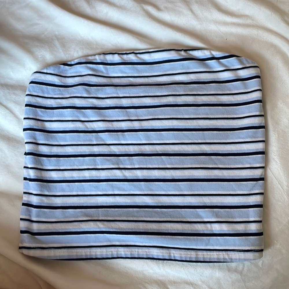 Brand: Garage, Size: Small, Condition: Unused, Color: Blue, White, Black